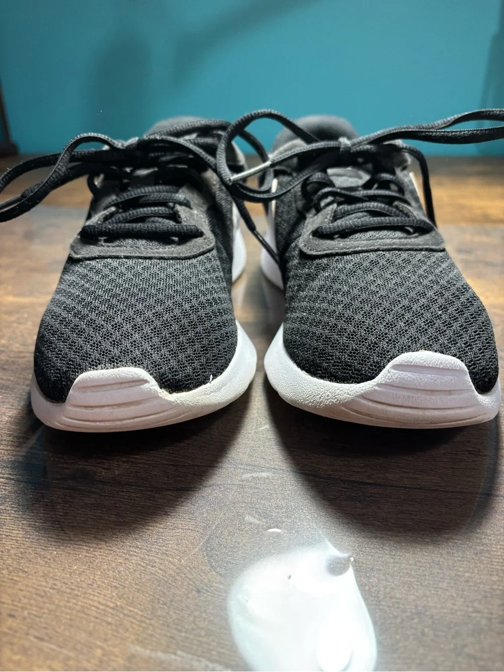 Nike Women’s Black and White Mesh Running Sneakers Sz 7